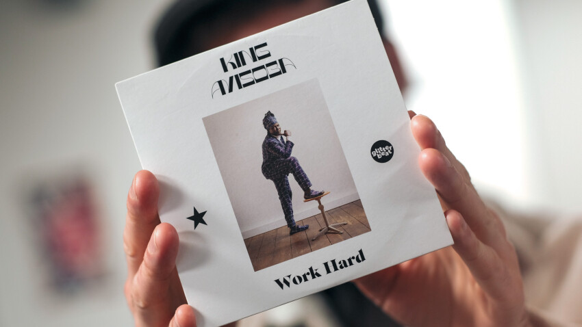 King Ayisoba dévoile "Work Hard", un album puissant et habité