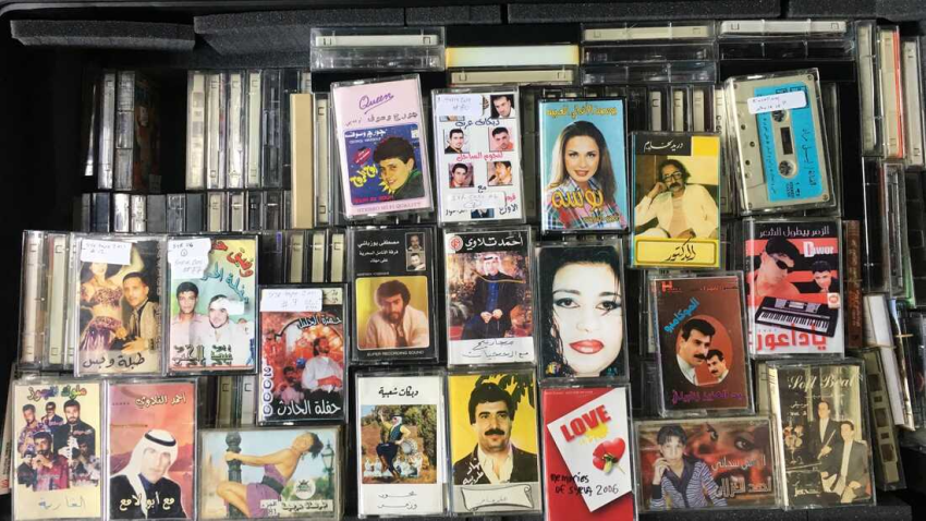 Syrian Cassettes Archives : un site rassemble des tapes chinées dans les kiosques syriens