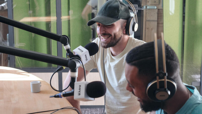 Saroyé, le groupe qui réunit le maloya et la rumba cubaine