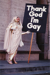 Exposition "Over the Rainbow"