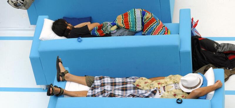 Concours de flemme : ils sont allongés depuis 1000h