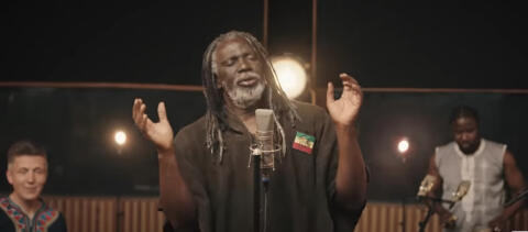 Tiken Jah Fakoly - Djourou acoustique