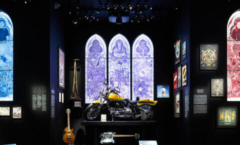 Scénographie de l’exposition METAL - Diabolus in musica © Joachim Bertrand