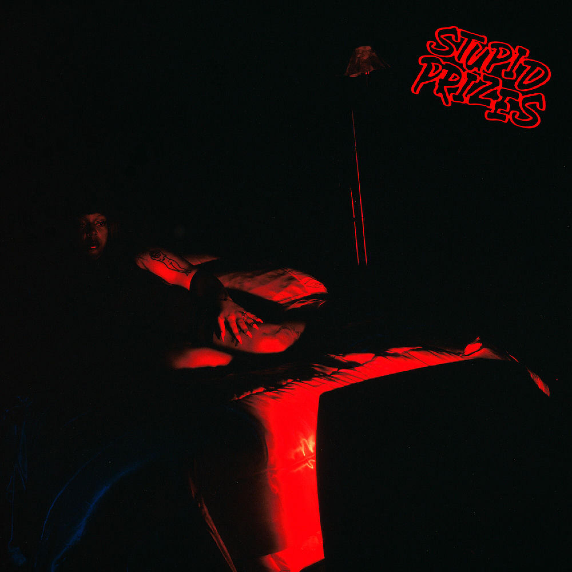 KEIYAA – STUPID PRIZES