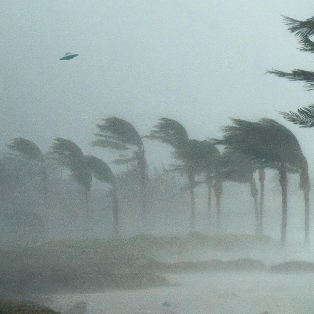 UFOs, ALAN BRAXE, DJ FALCON & PHOENIX – UFO