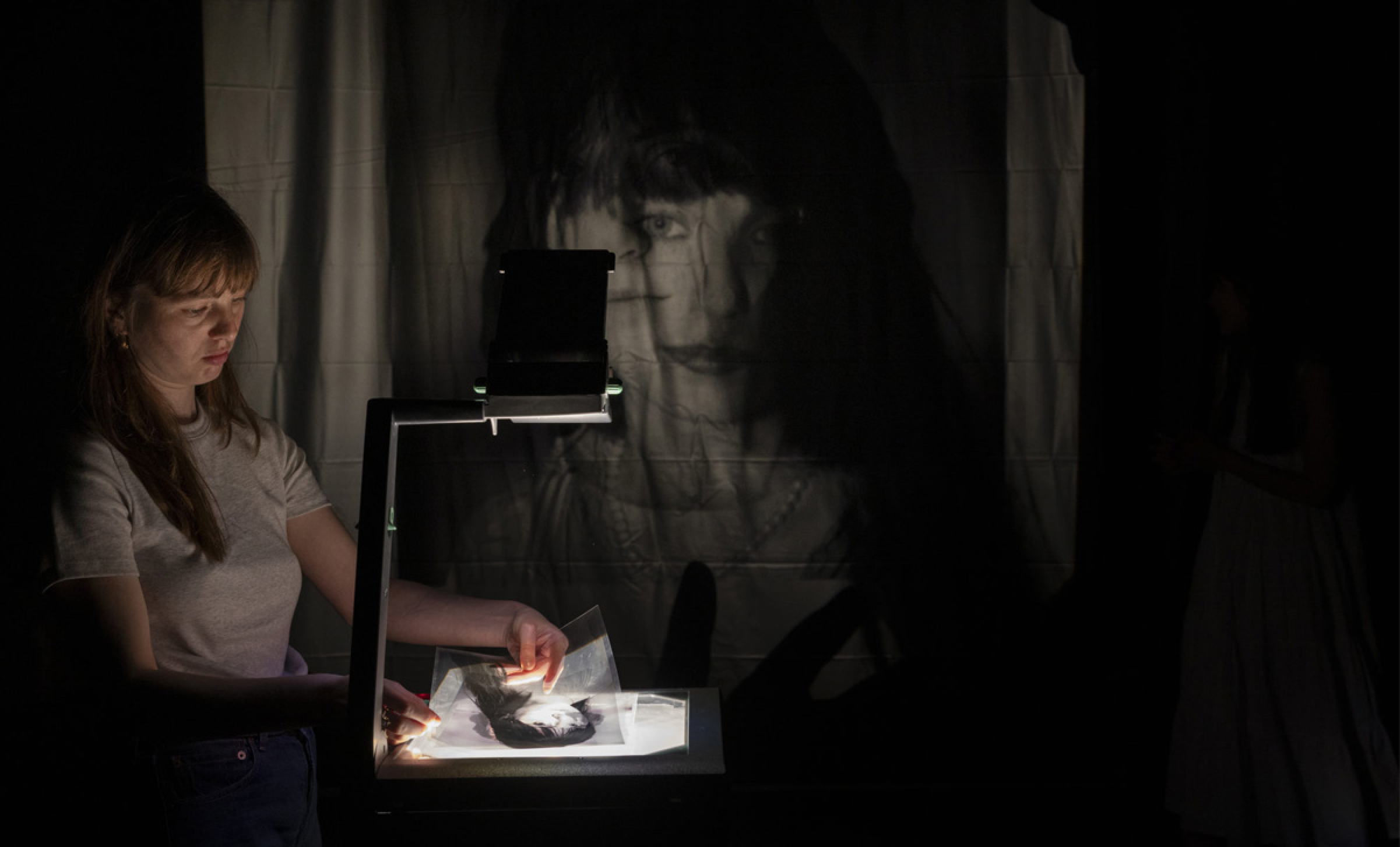 “Une Autre Vie” explore la figure de Christiane F., au Théâtre des Amandiers, à Nanterre.