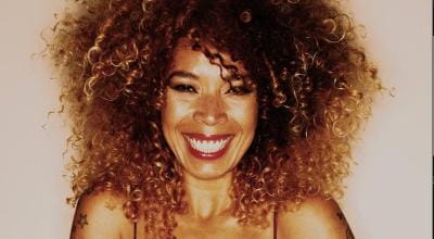 L’anniversaire du jour : « Bonne Nouvelle » de Flavia Coelho