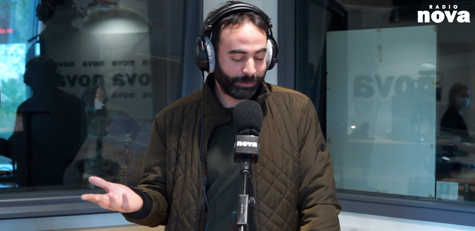 En images : Wary Nichen porte un Toast à la légalisation (de vous savez quoi)