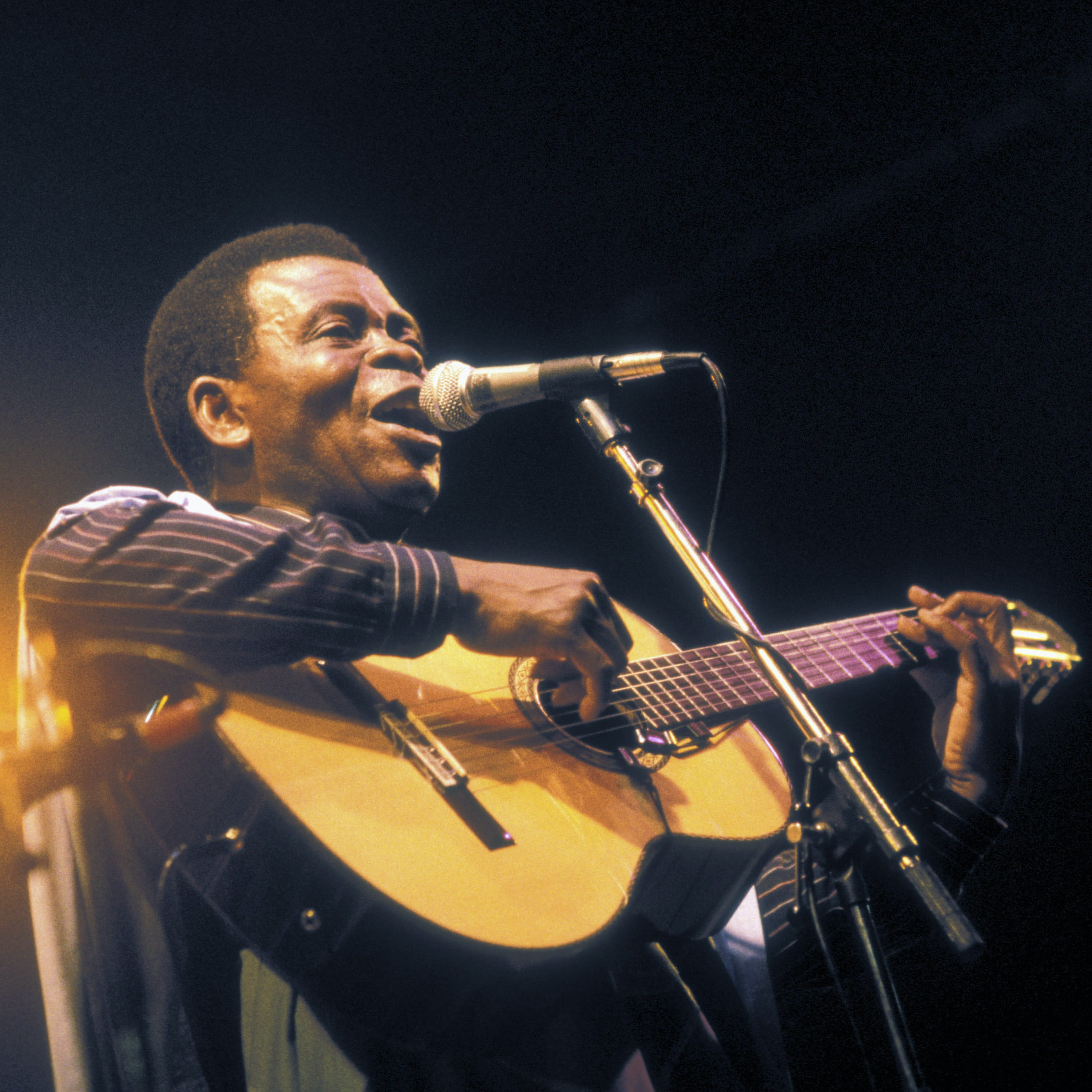 Nova Classic : spécial Francis Bebey