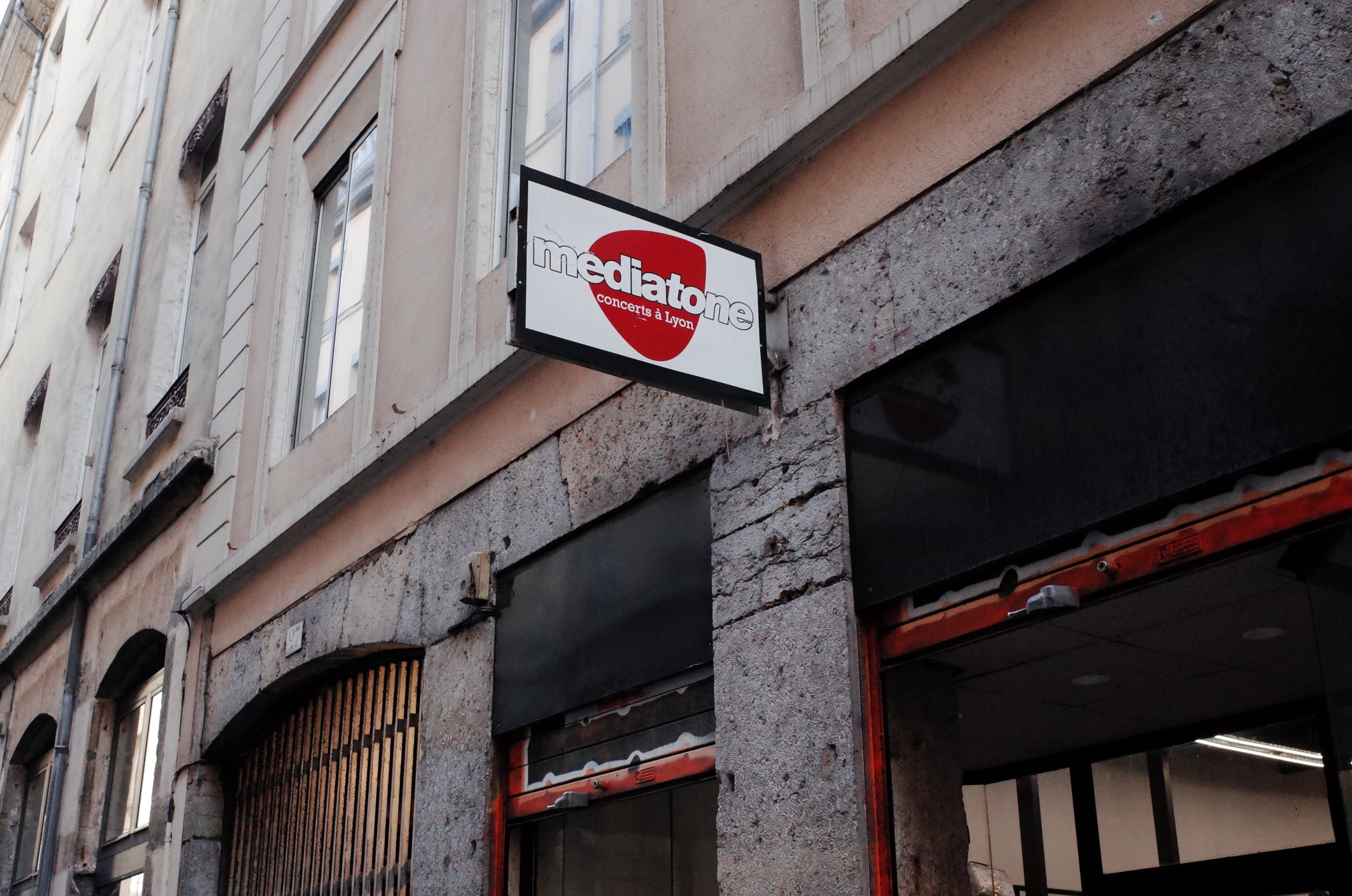 Nova Aime et espère retrouver bientôt la scène promue par Mediatone