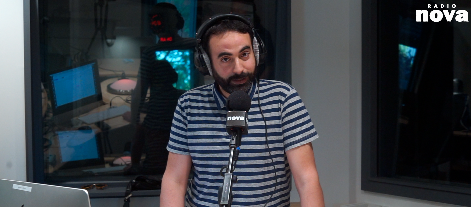 En images : Wary Nichen porte un Toast « Infos Wary »