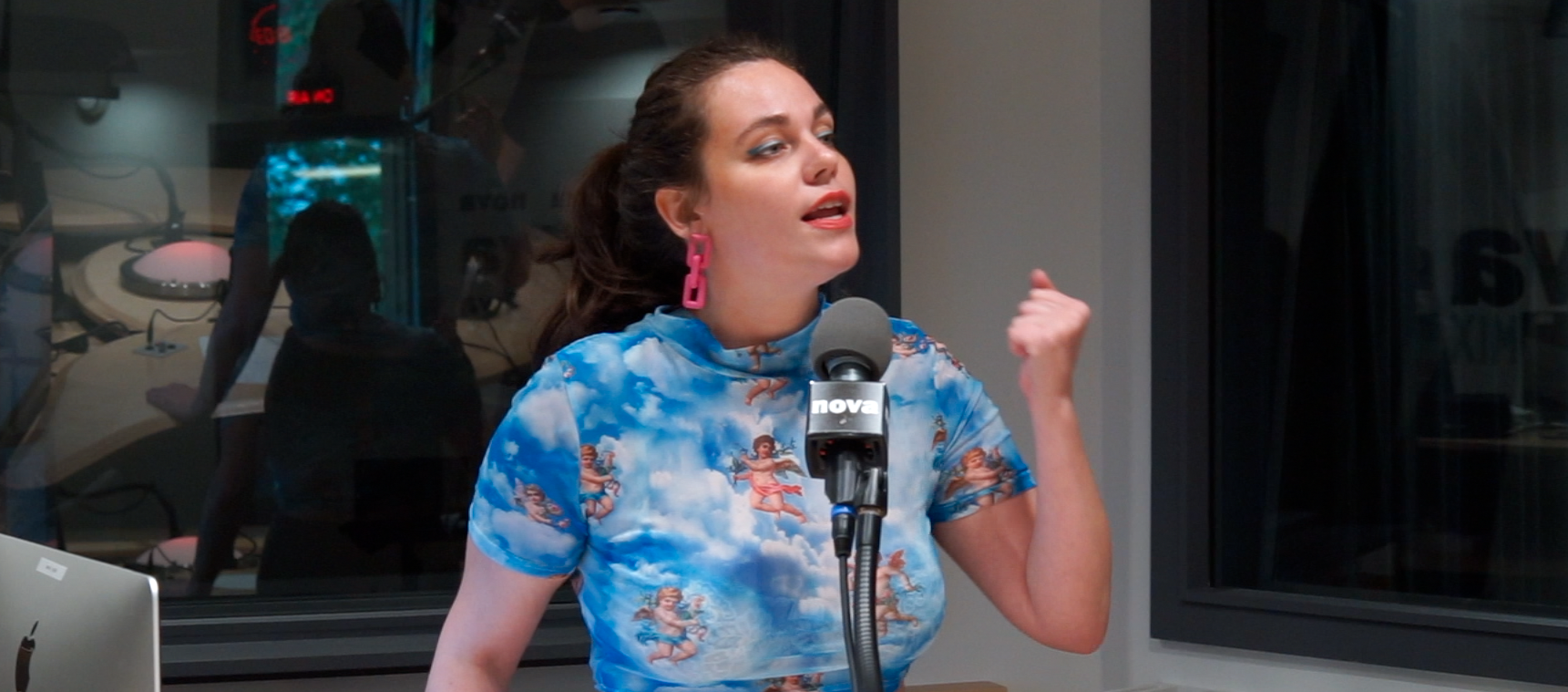 En images : Mahaut porte un Toast à #FreeBritney