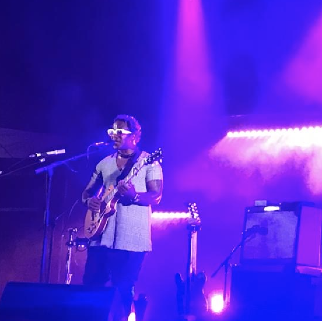 Blick Bassy en live au Sakifo Musik Festival