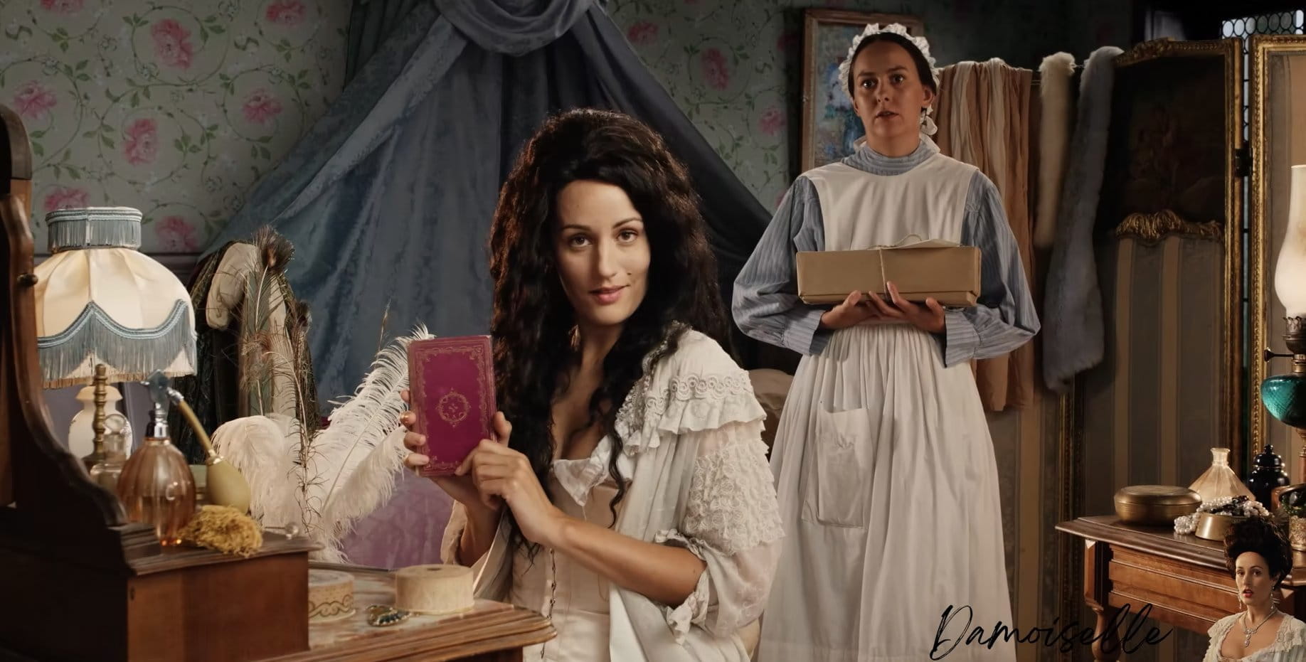 « J’avais envie de parodier les codes des YouTubeuses »