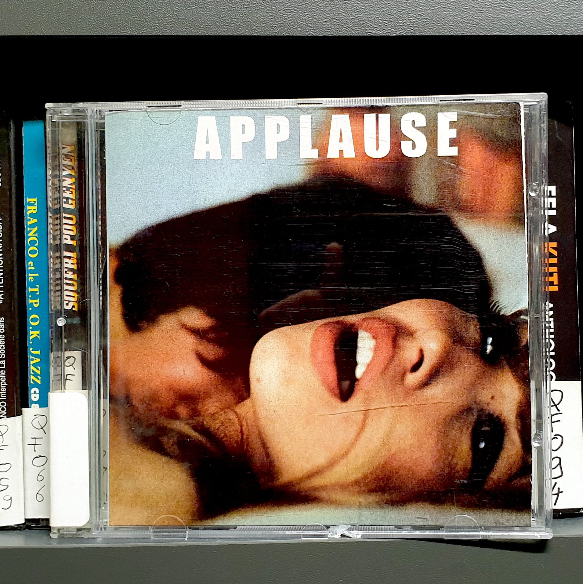 Un disque au hasard ? « The Lighthouse » de Applause