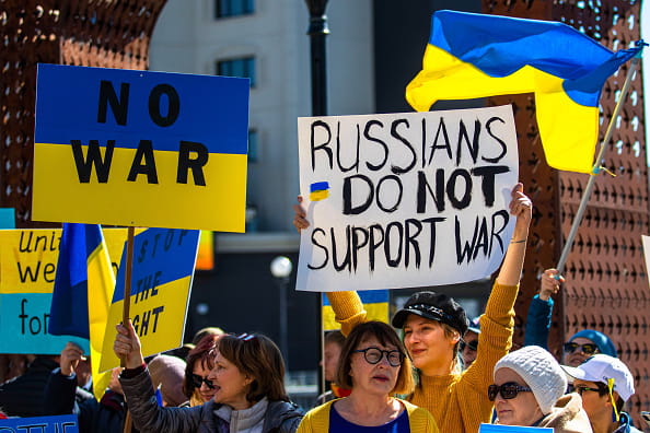 Le mix hommage de Get a room! à l’Ukraine avec LeonxLeon