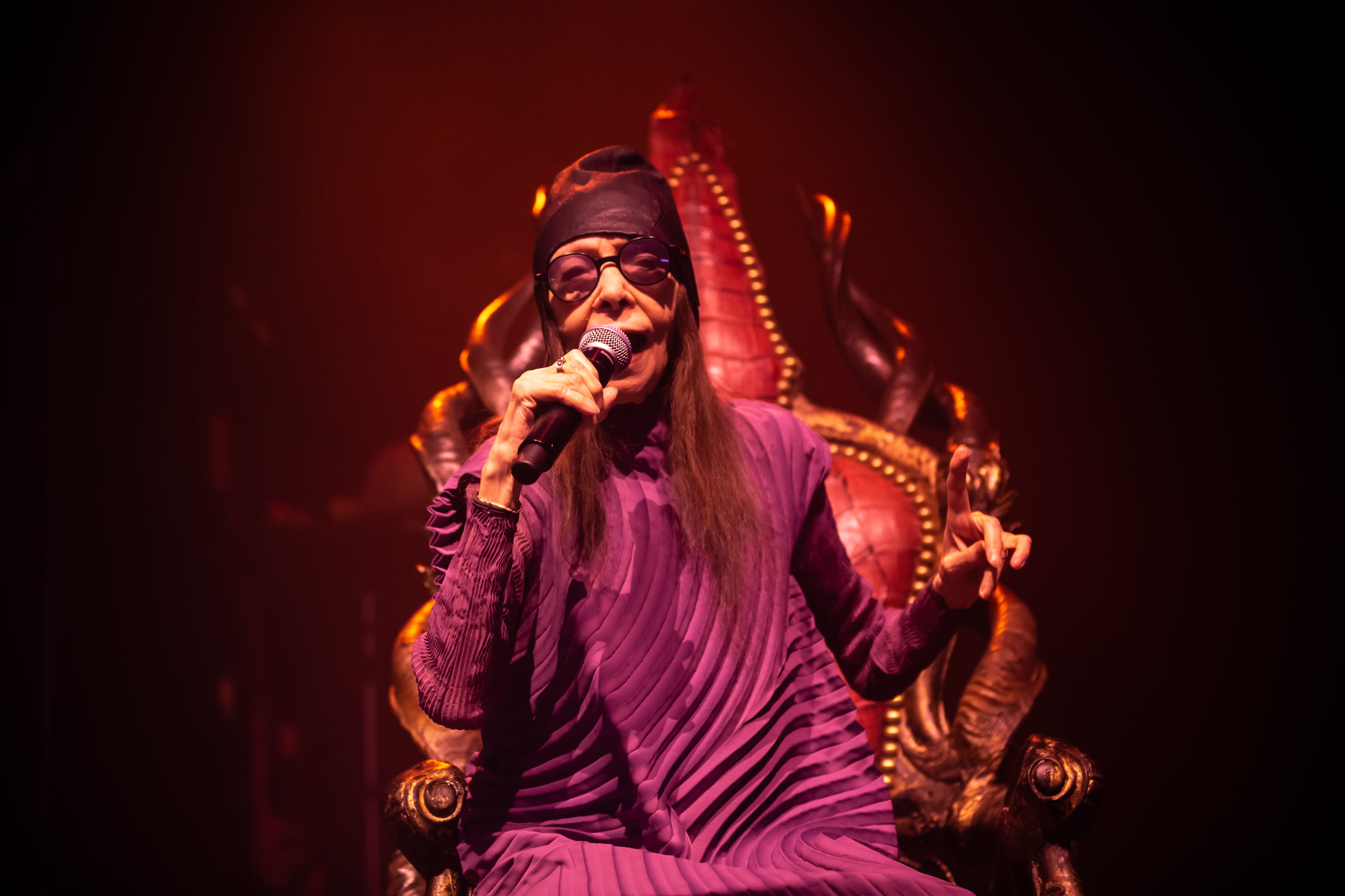 Brigitte Fontaine – What a fucking night !