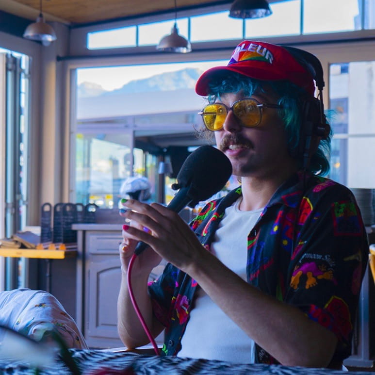 BRAXE, FALCON, LA CREOLE, JULIEN GRANEL sont nos invités en direct de Calvi